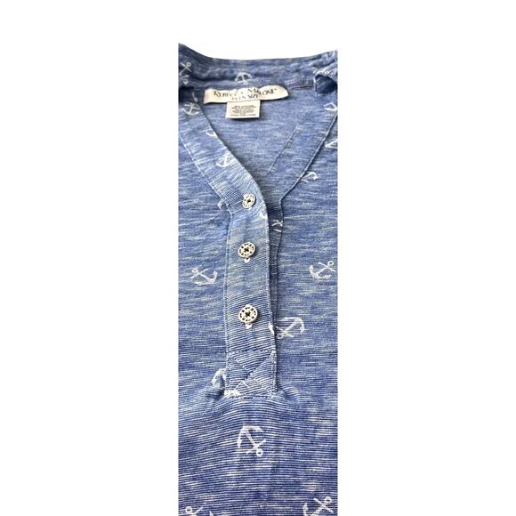 REBECCA MALONE SHORT SLV POINTED COLLAR V-NECK TOP, WOMENS, 1X, BLUE, ANCHORS - Picture 2 of 12